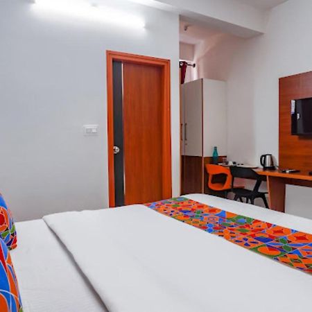Hotel Royal Platinum Bangalore Eksteriør bilde