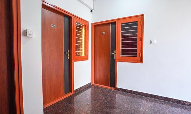 Hotel Royal Platinum Bangalore Eksteriør bilde