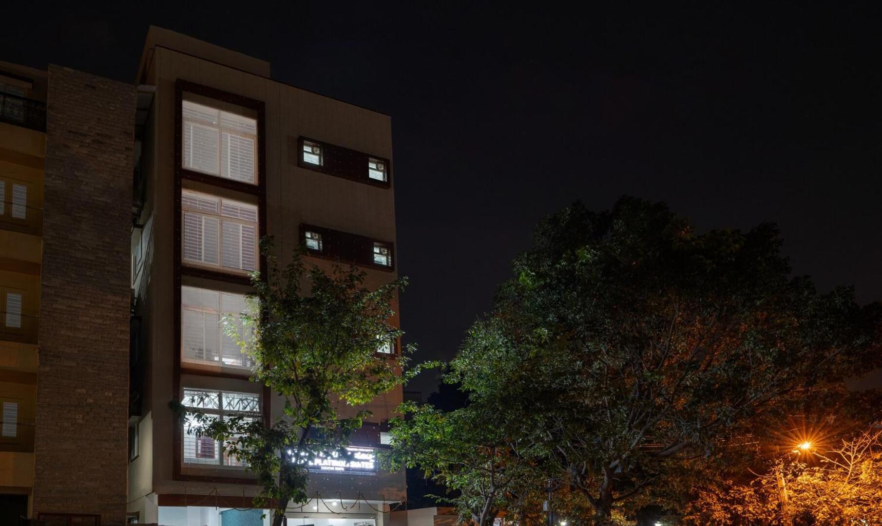 Hotel Royal Platinum Bangalore Eksteriør bilde