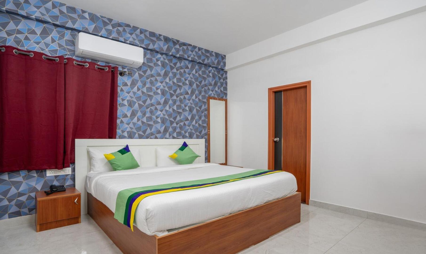 Hotel Royal Platinum Bangalore Eksteriør bilde