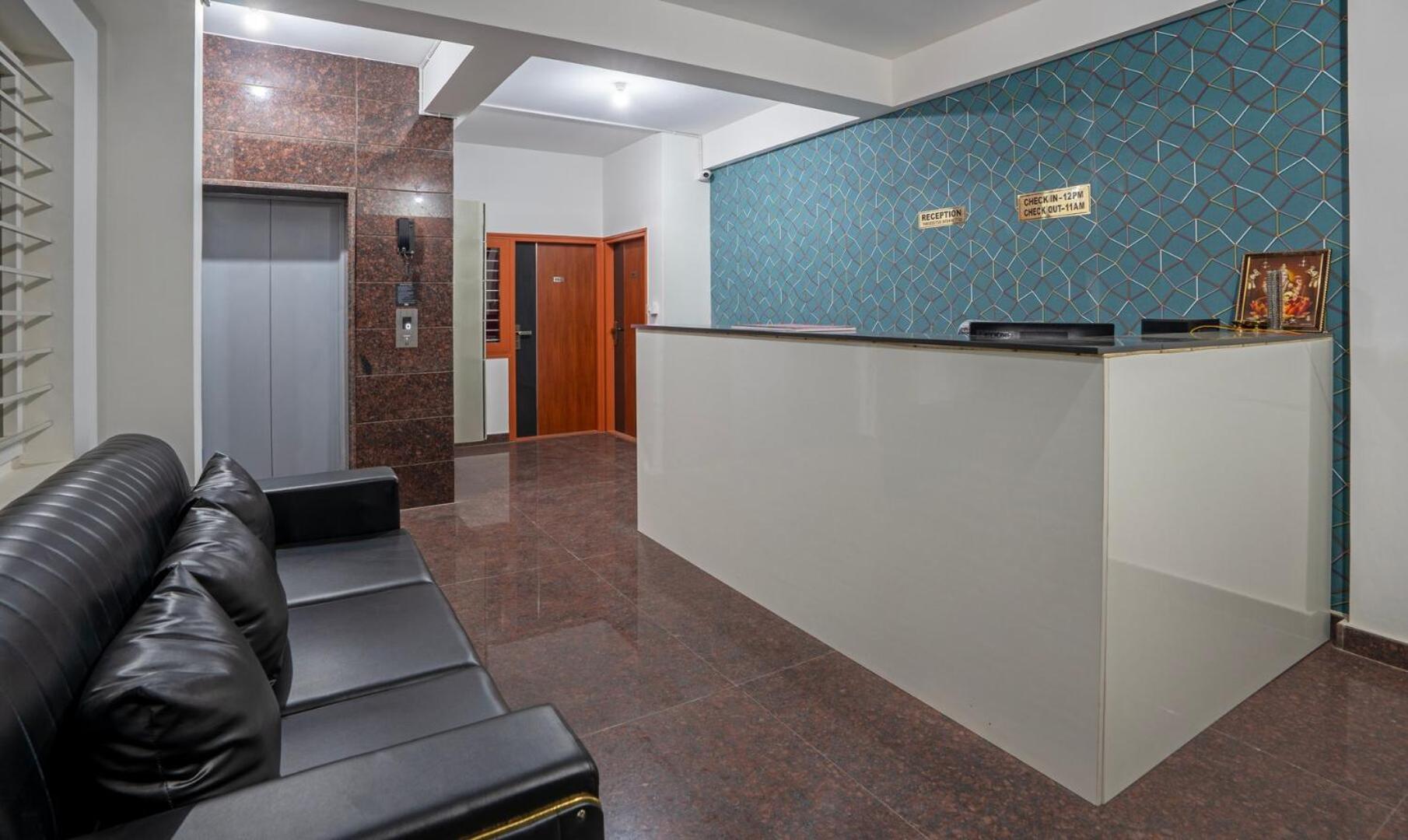 Hotel Royal Platinum Bangalore Eksteriør bilde